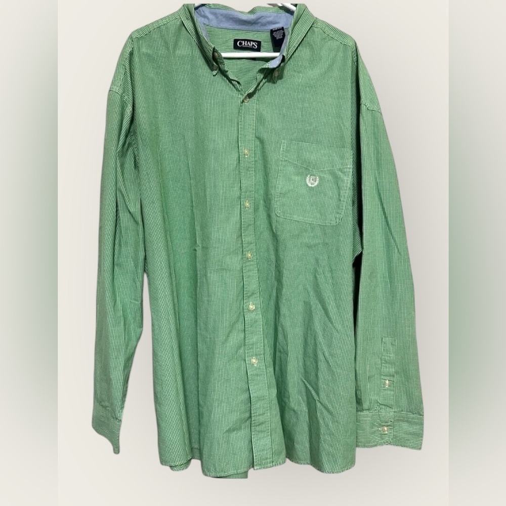 CHAPS long sleeve button up shirt green and white small checkered